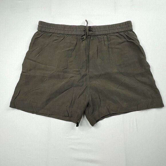 BODEN Talia Shorts Army Green - Picture 2 of 9